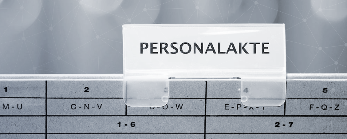 Register mit dem Reiter „Personalakte“ in Nahaufnahme – Symbolbild für personenbezogene Daten von Beschäftigten im Rahmen der DSGVO.
