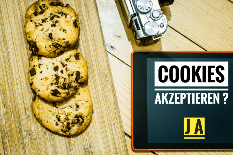 ngo-illustration-Artboard 5 Drei Schoko-Cookies auf Holzbrett neben einem Tablet mit Cookie-Banner-Frage ‚Cookies akzeptieren? Ja oder Nein